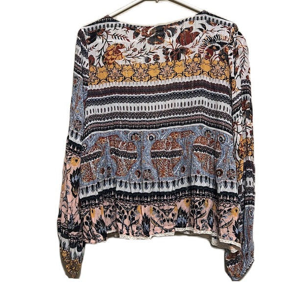 A Beautiful Soul, Long Sleeves, Tie In Front Top, Multi Colors, L - Picture 2 of 7